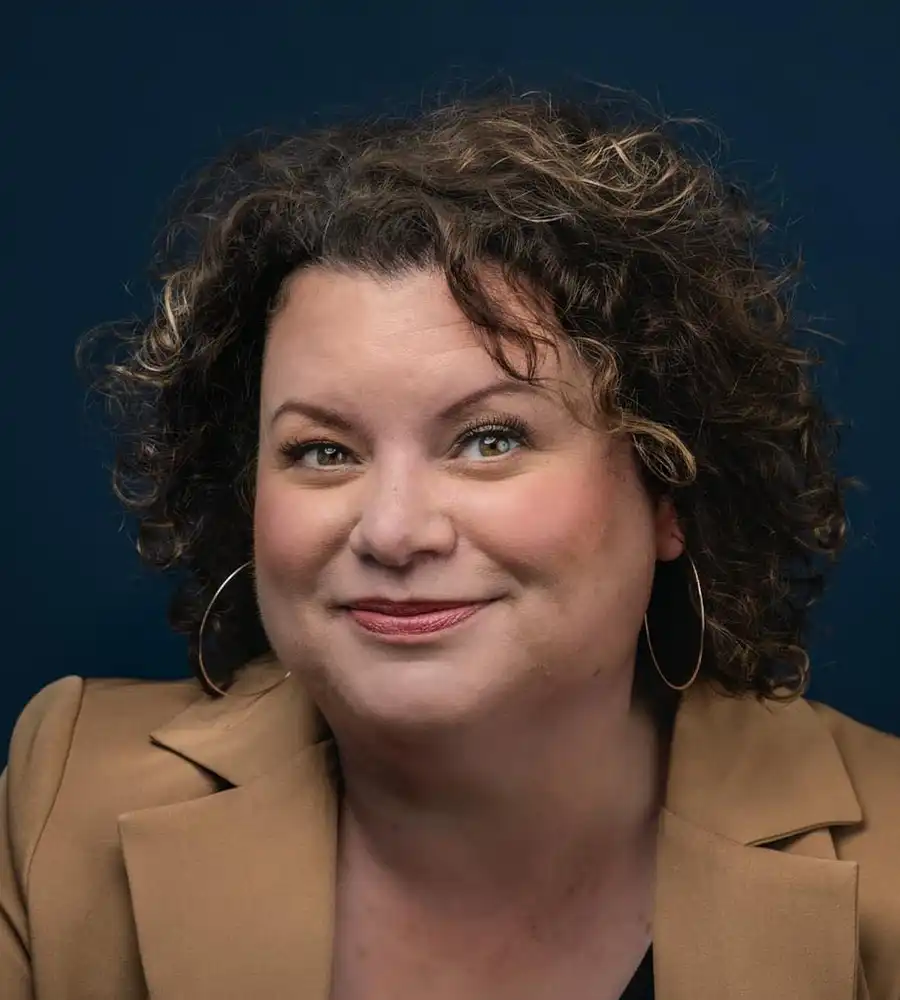 Lisa Headshot YLC